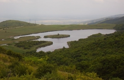 პატარა ტბა