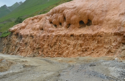 Jvari Pass's Travertines Natural Monument