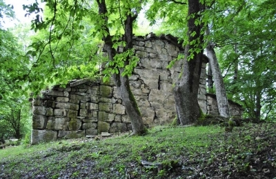 Mzetsveri St.George's Church Complex